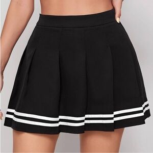 Hot Topic Pleated Skater Cheer Skirt